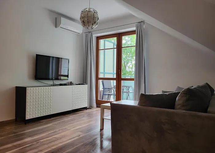 Kamienica Nadmorska Ястарня